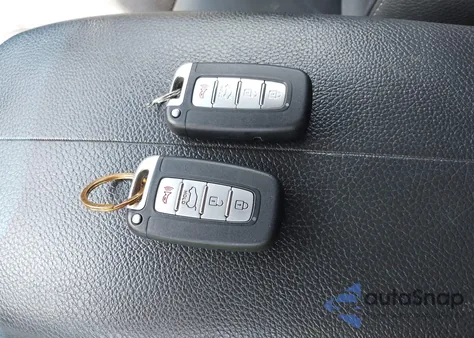 2011 Kia Sorento Sx V6 z USA, uszkodzony, nr VIN 5XYKW4A28BG105297